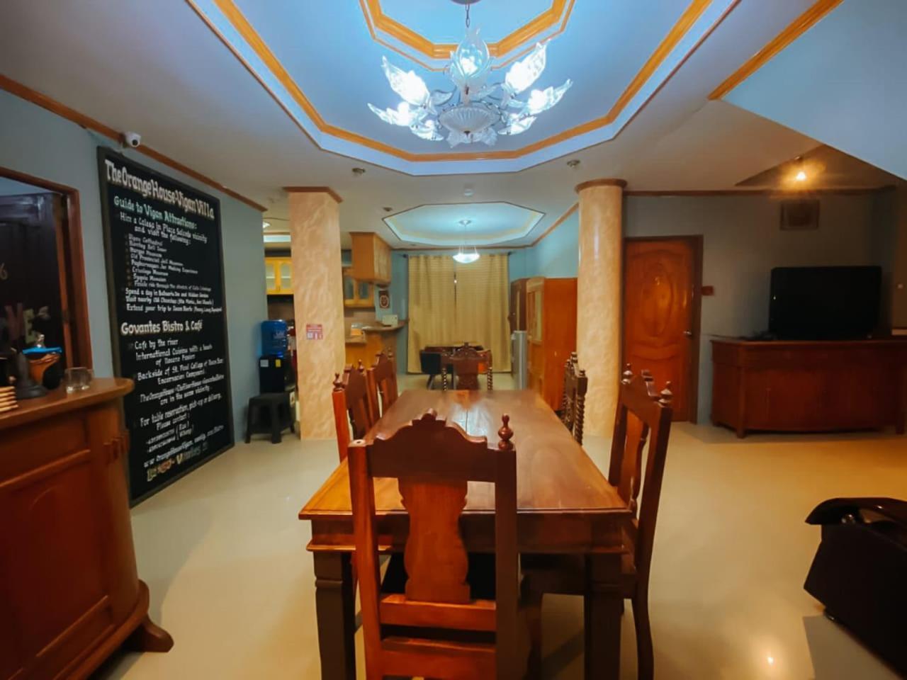 The Orange House - Vigan Villa 외부 사진