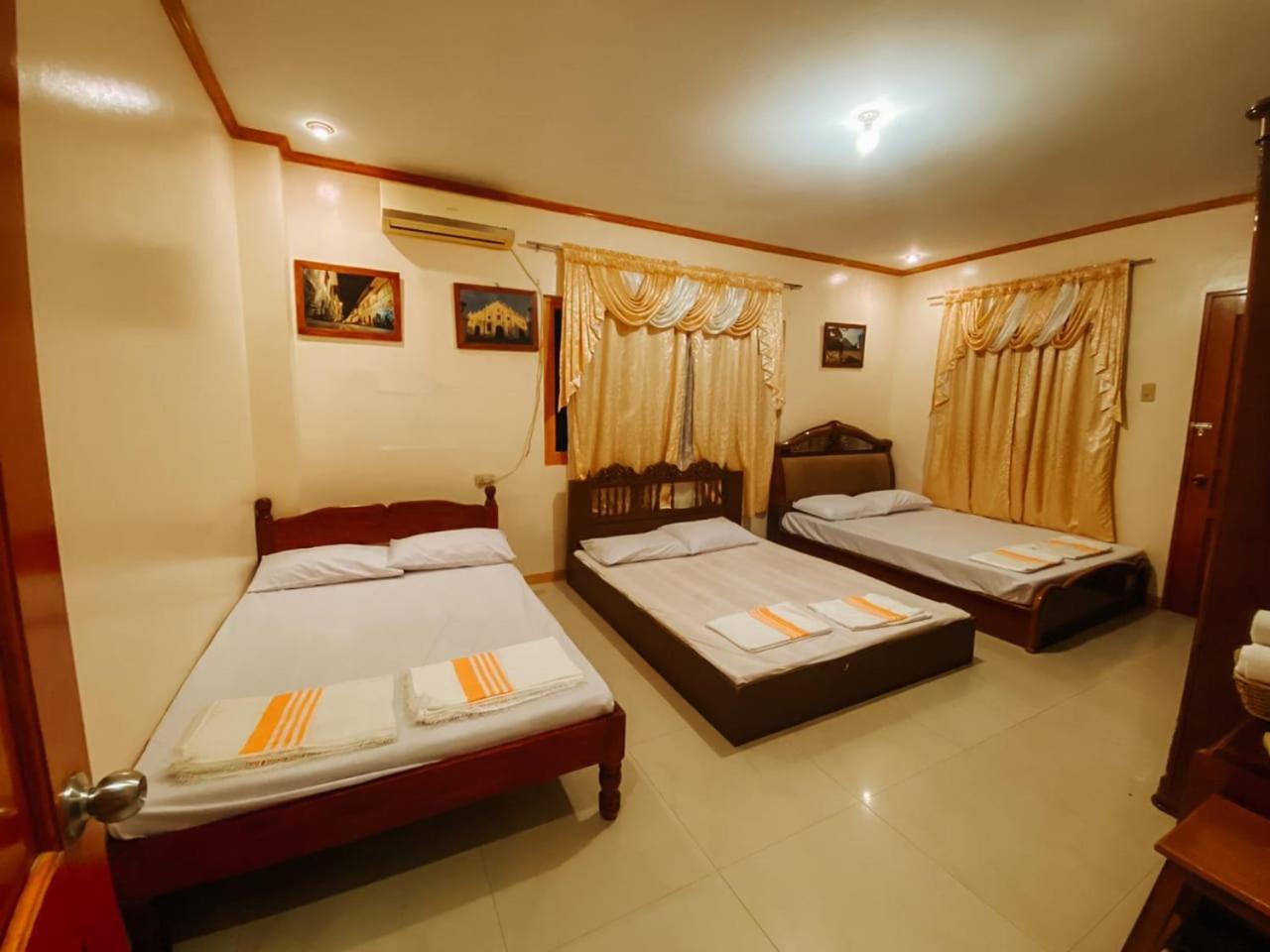 The Orange House - Vigan Villa 외부 사진