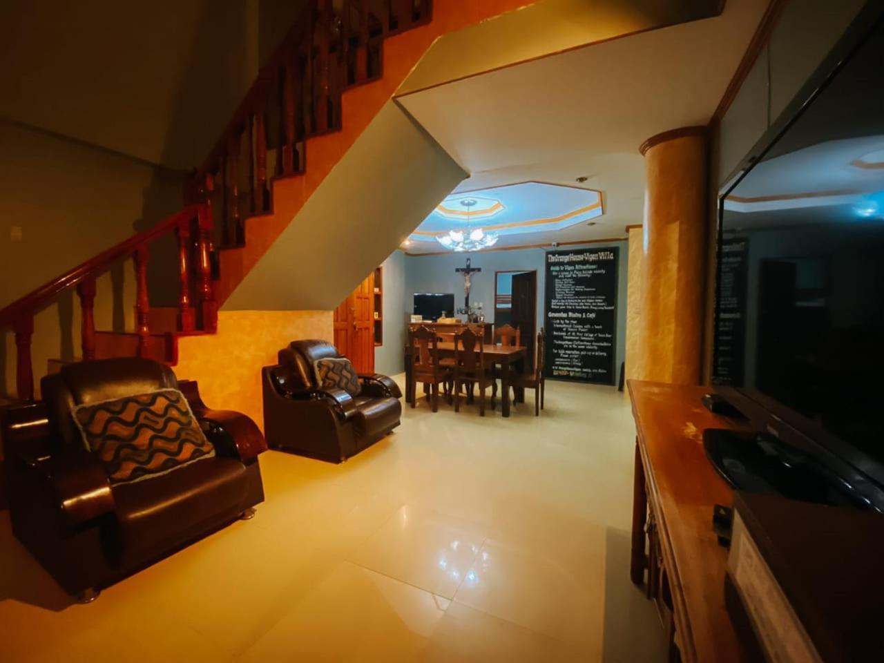 The Orange House - Vigan Villa 외부 사진